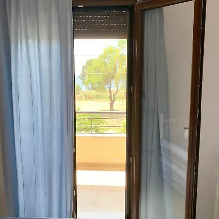 Holiday home Guedin Ii Sea Side Maisonette *