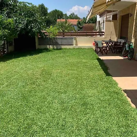 Guedin Ii Sea Side Maisonette *